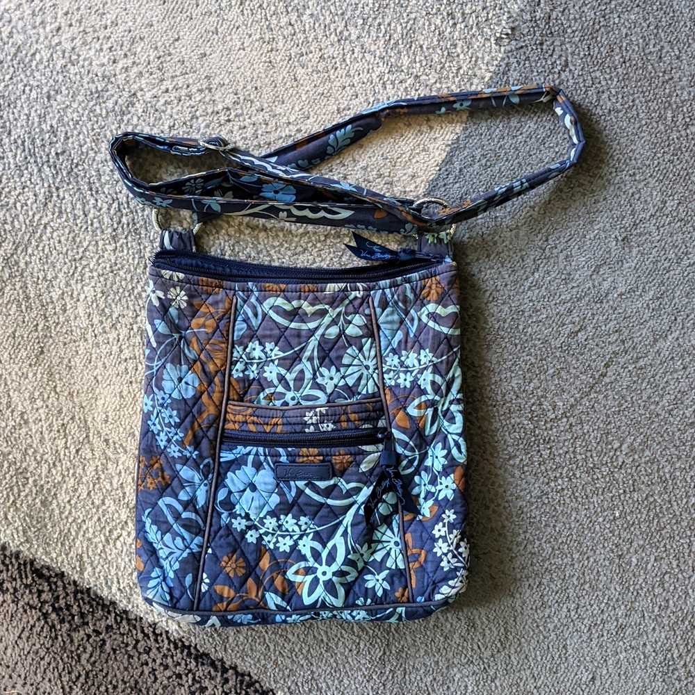 Vera Bradley crossbody purse